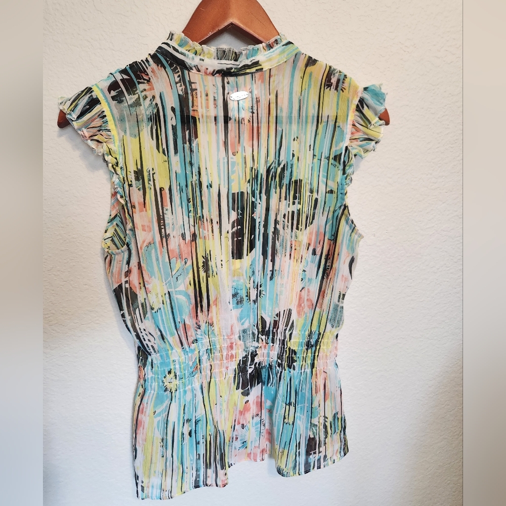 Multi colored Ruffle Collar Tank Top - Picture 2 of 3